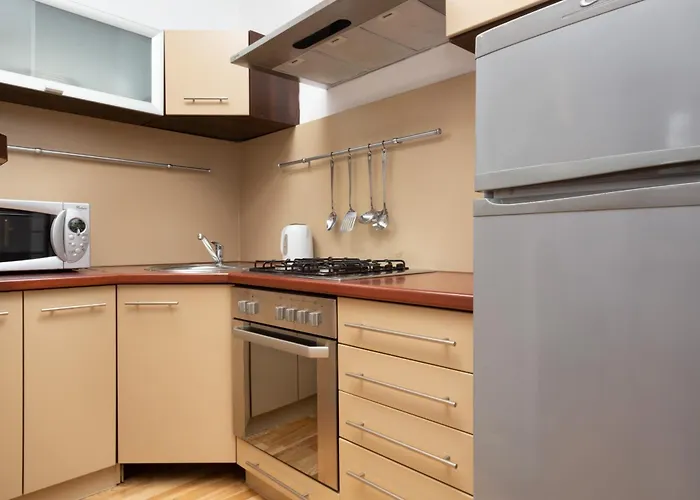 Warsaw New Town Apartment By Noclegi Renters